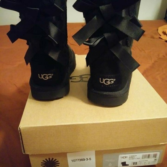 Ugg Toddler Boots - Picture 2 of 2